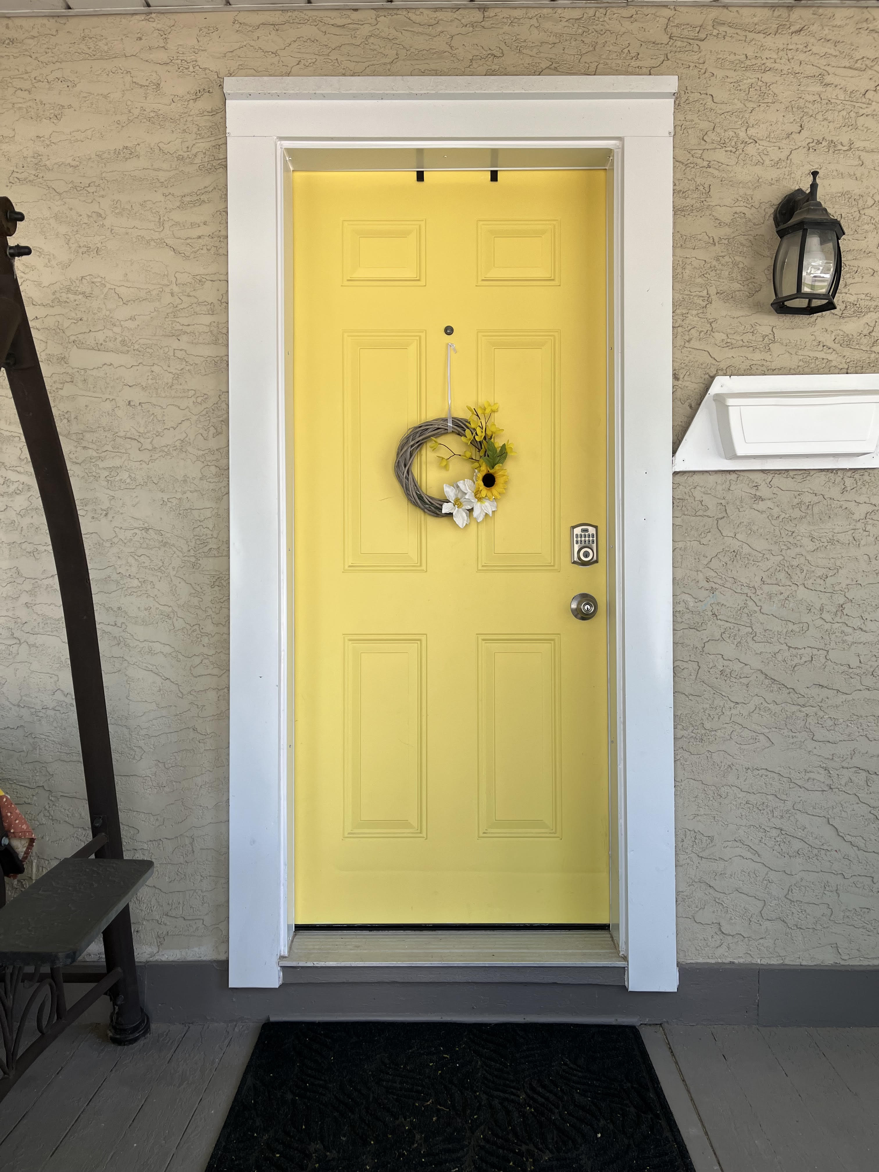 Distinctive yellow entrance door